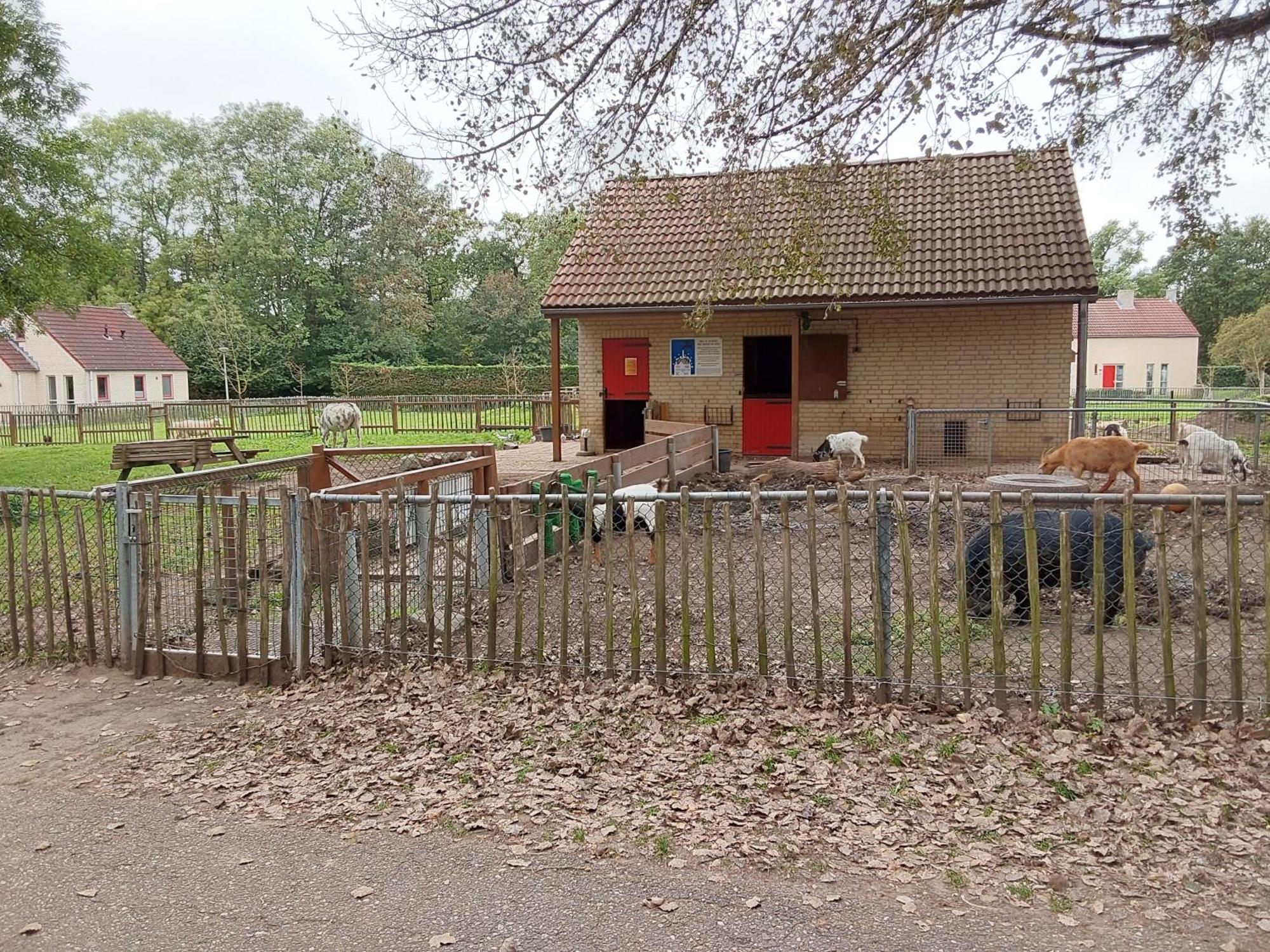 Rumah Senang Wellness Met Hottub En Tuin Ewijk Exterior foto